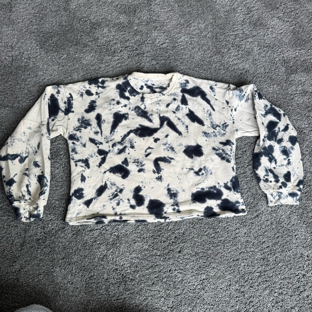 Tie-Dye Long Sleeve Sweatshirt